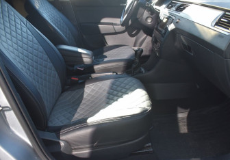 Подержанный автомобиль Skoda Rapid Liftback 2017 года (10 фото)