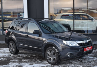Подержанный автомобиль Subaru Forester Suv 2012 года (3 фото)