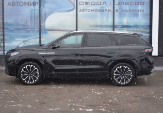 Подержанный автомобиль Jaecoo J8 2024 года (8 фото)