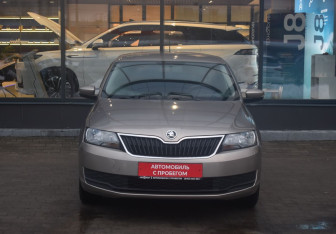 Подержанный автомобиль Skoda Rapid Liftback 2019 года (2 фото)
