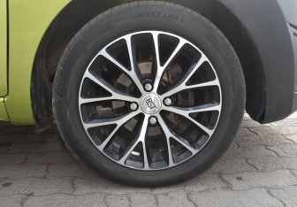 Подержанный автомобиль Chevrolet Spark 2011 года (11 фото)