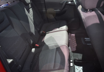 Подержанный автомобиль Opel Meriva 2014 года (10 фото)