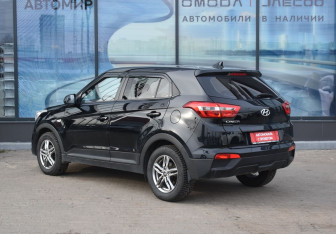 Подержанный автомобиль Hyundai Creta 2018 года (7 фото)