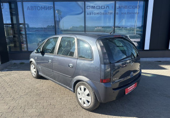 Подержанный автомобиль Opel Meriva 2008 года (7 фото)