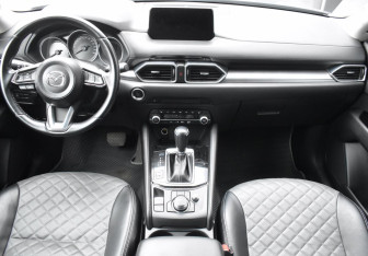 Подержанный автомобиль Mazda CX-5 2021 года (11 фото)