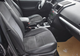 Подержанный автомобиль Land Rover Freelander 2010 года (10 фото)