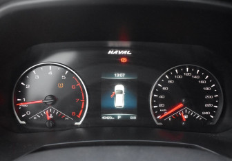 Подержанный автомобиль Haval F7 2019 года (13 фото)