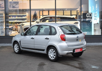 Подержанный автомобиль Datsun mi-DO 2015 года (7 фото)