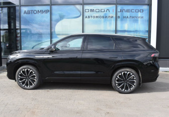 Подержанный автомобиль Jaecoo J8 2024 года (8 фото)
