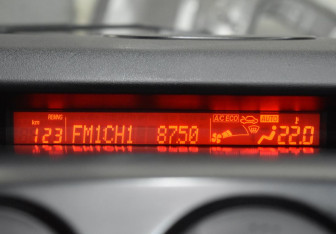 Подержанный автомобиль Mazda CX-7 2007 года (16 фото)