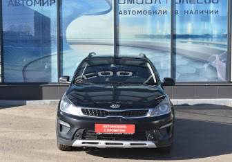 Подержанный автомобиль Kia Rio Hatchback 2019 года (2 фото)