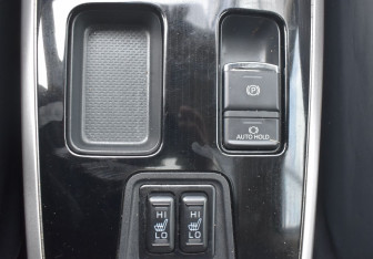 Подержанный автомобиль Mitsubishi Outlander 2022 года (17 фото)