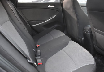 Подержанный автомобиль Hyundai Solaris Sedan 2013 года (11 фото)