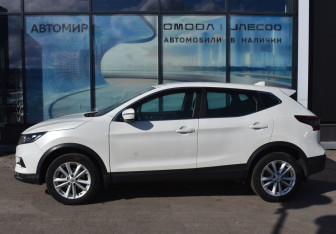 Подержанный автомобиль Nissan Qashqai 2020 года (8 фото)