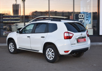 Подержанный автомобиль Nissan Terrano 2018 года (7 фото)