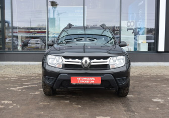 Подержанный автомобиль Renault Duster 2018 года (2 фото)