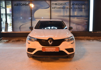 Подержанный автомобиль Renault Arkana 2019 года (2 фото)