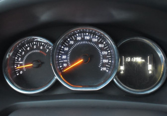 Подержанный автомобиль Renault Logan Sedan 2022 года (13 фото)