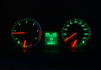 Подержанный автомобиль УАЗ Patriot 2015 года (10 фото)