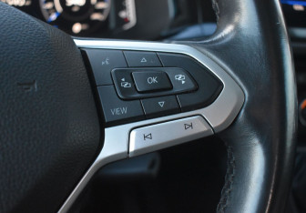 Подержанный автомобиль Volkswagen Multivan 2020 года (18 фото)