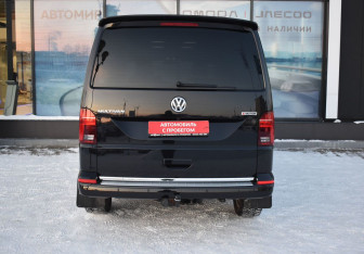 Подержанный автомобиль Volkswagen Multivan 2020 года (6 фото)