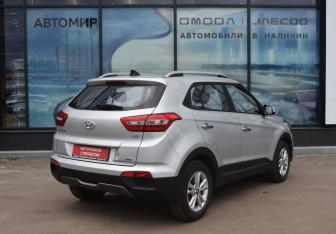 Подержанный автомобиль Hyundai Creta 2019 года (5 фото)