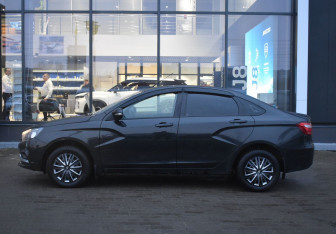 Подержанный автомобиль LADA (ВАЗ) Vesta Sedan 2017 года (8 фото)