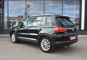 Подержанный автомобиль Volkswagen Tiguan 2011 года (7 фото)