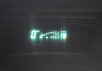 Подержанный автомобиль Geely MK Cross 2012 года (12 фото)