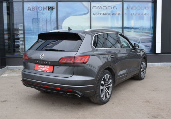 Подержанный автомобиль Volkswagen Touareg 2018 года (5 фото)