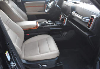 Подержанный автомобиль Haval Dargo 2024 года (10 фото)