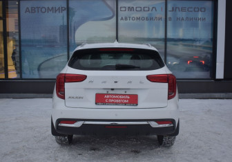 Подержанный автомобиль Haval Jolion 2023 года (6 фото)