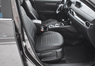 Подержанный автомобиль Mazda CX-5 2018 года (10 фото)