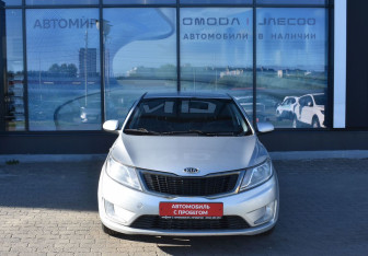 Подержанный автомобиль Kia Rio Sedan 2012 года (2 фото)