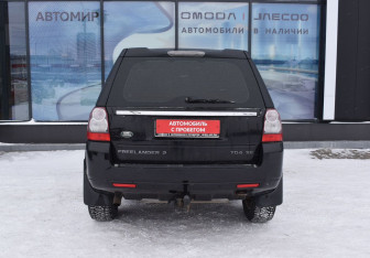 Подержанный автомобиль Land Rover Freelander 2010 года (6 фото)