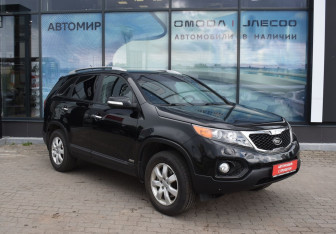 Подержанный автомобиль Kia Sorento 2011 года (3 фото)
