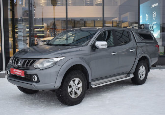 Подержанный автомобиль Mitsubishi L200 2017 года (1 фото)