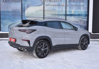 Подержанный автомобиль Changan UNI-T 2021 года (5 фото)