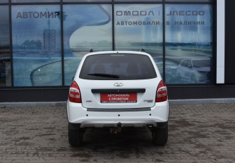 Подержанный автомобиль LADA (ВАЗ) Kalina Wagon 2017 года (6 фото)