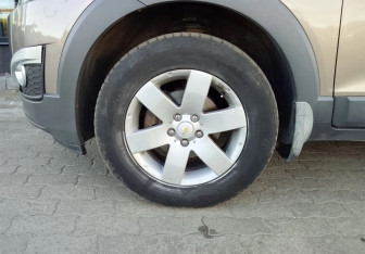 Подержанный автомобиль Chevrolet Captiva 2013 года (9 фото)