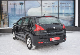 Подержанный автомобиль Peugeot 3008 2012 года (7 фото)