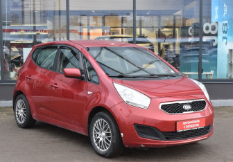 Подержанный автомобиль Kia Venga 2013 года (3 фото)