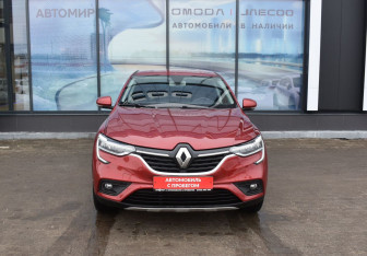 Подержанный автомобиль Renault Arkana 2021 года (2 фото)