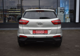 Подержанный автомобиль Hyundai Creta 2018 года (6 фото)