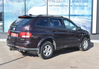 Подержанный автомобиль SsangYong Kyron 2010 года (5 фото)