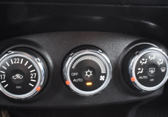 Подержанный автомобиль Mitsubishi Outlander 2011 года (13 фото)