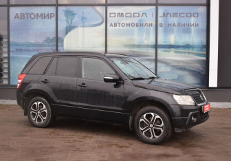 Подержанный автомобиль Suzuki Grand Vitara 2010 года (3 фото)