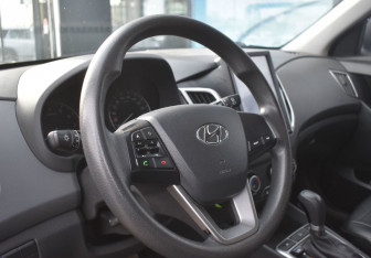 Подержанный автомобиль Hyundai Creta 2018 года (13 фото)
