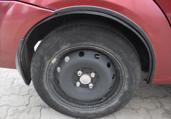 Подержанный автомобиль Renault Logan Sedan 2008 года (9 фото)