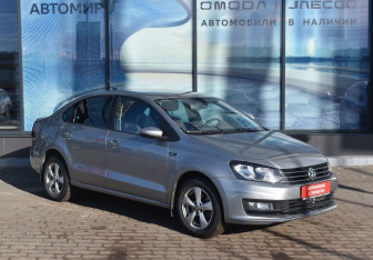 Подержанный автомобиль Volkswagen Polo Sedan 2019 года (3 фото)